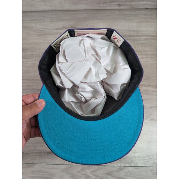 NBA Charlotte Hornets Hardwood classics | Mitchell & Ness Hat (Size 7 1/2) - Picture 6 of 11